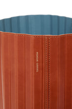 Load image into Gallery viewer, Brandy Pleated Tote - Avion
