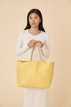 Load image into Gallery viewer, Oversized Tote - Sun
