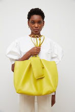 Load image into Gallery viewer, Oversized Tote - Pomelo
